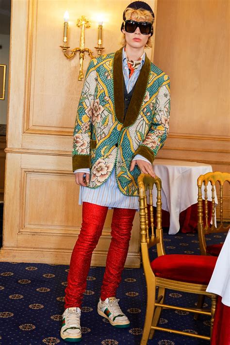 gucci cruise 2019 lookbook men|Gucci's Cruise 2019 Men's Lookbook Stars Seriously .